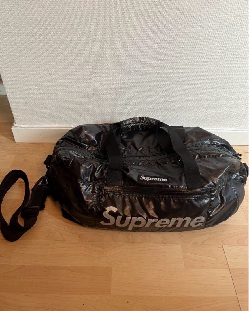 Supreme duffle bag