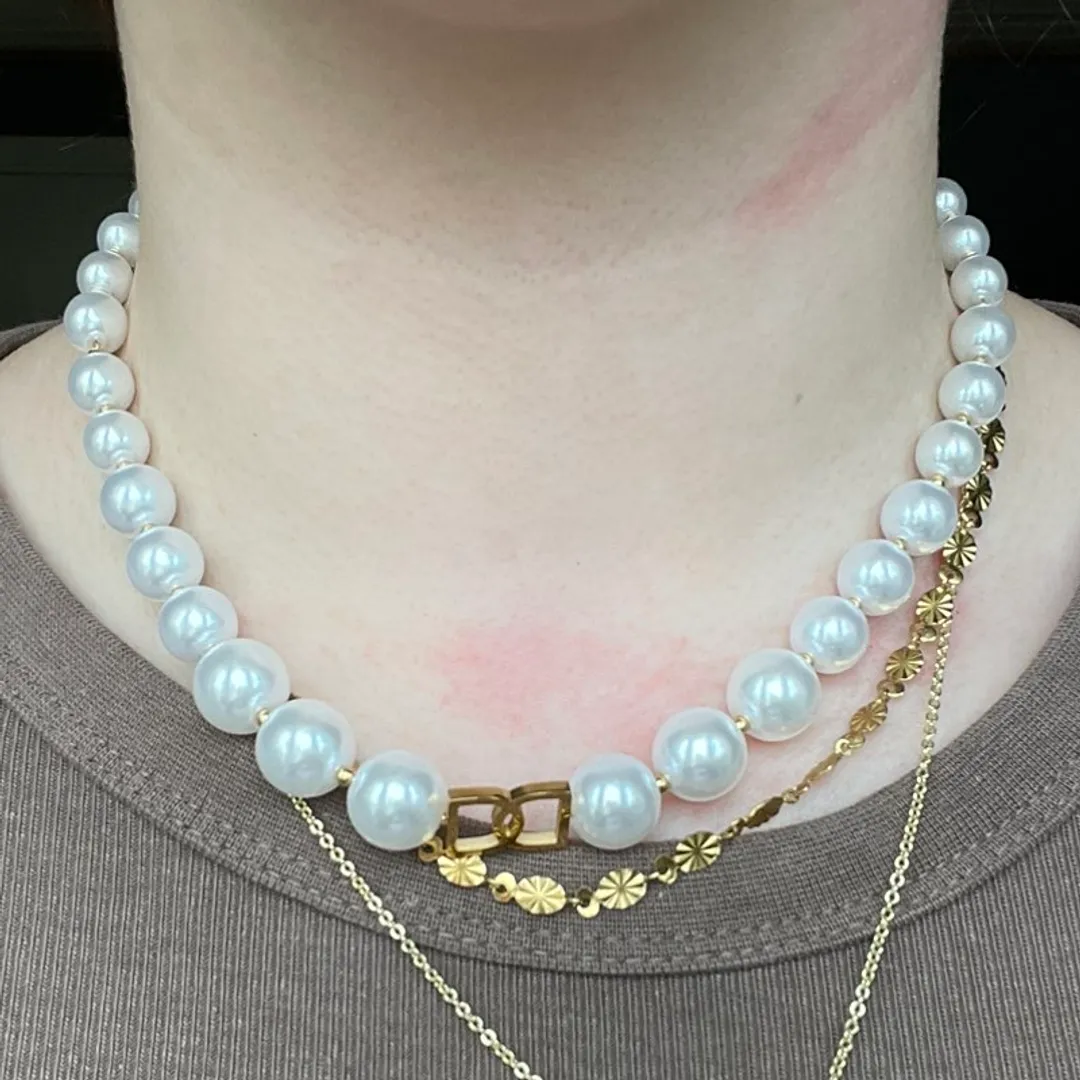 Limited perle choker