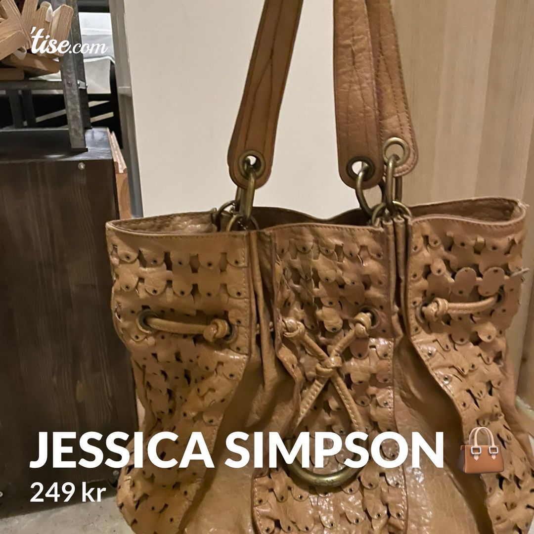 Jessica Simpson 👜