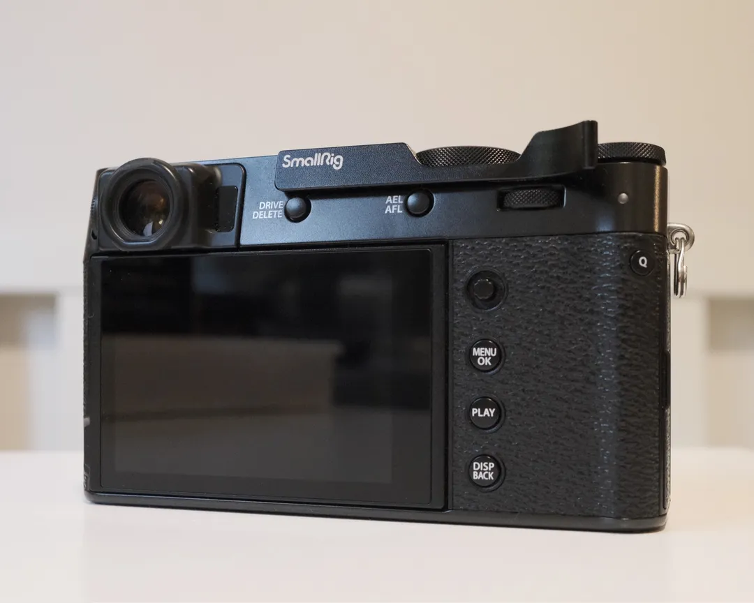 Fujifilm X100V