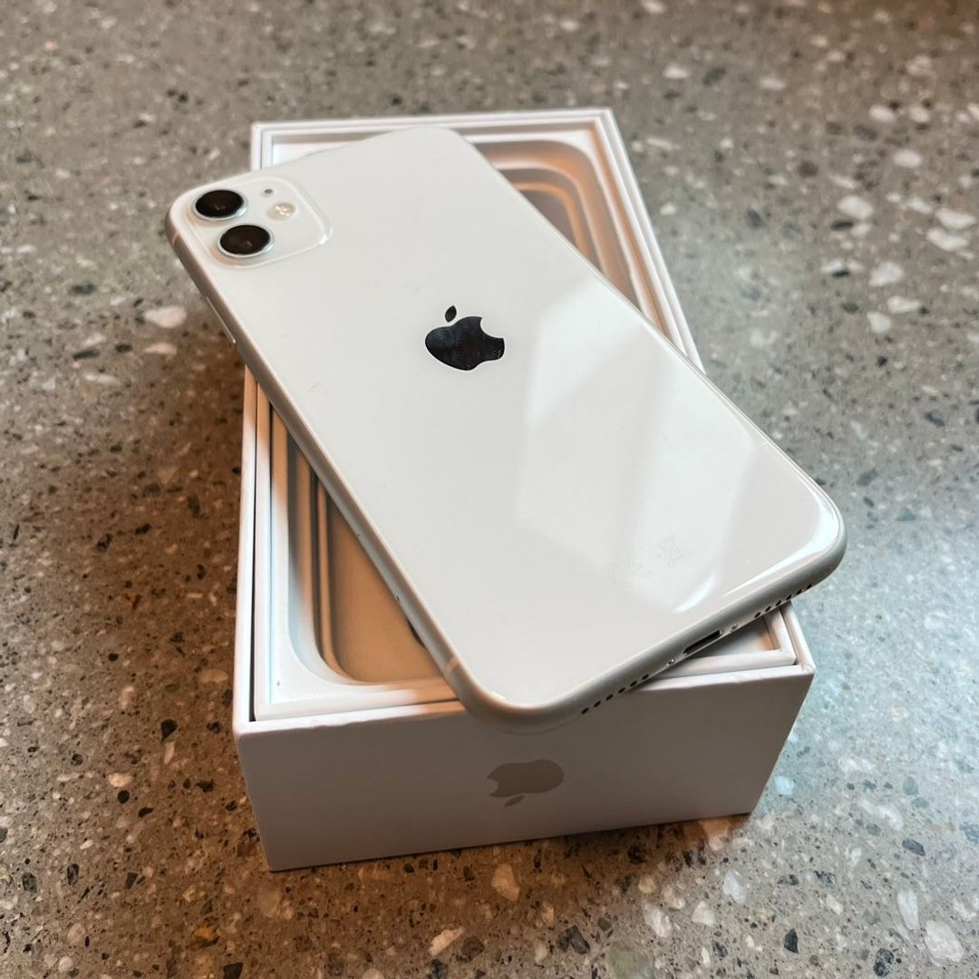 iPhone 11 Som Ny