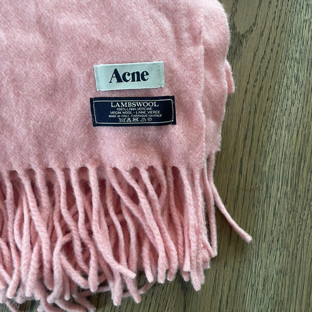 Acne skjern