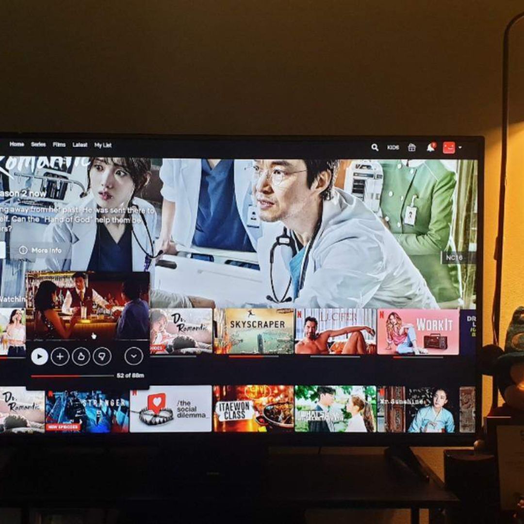 LG 42″ FHD TV