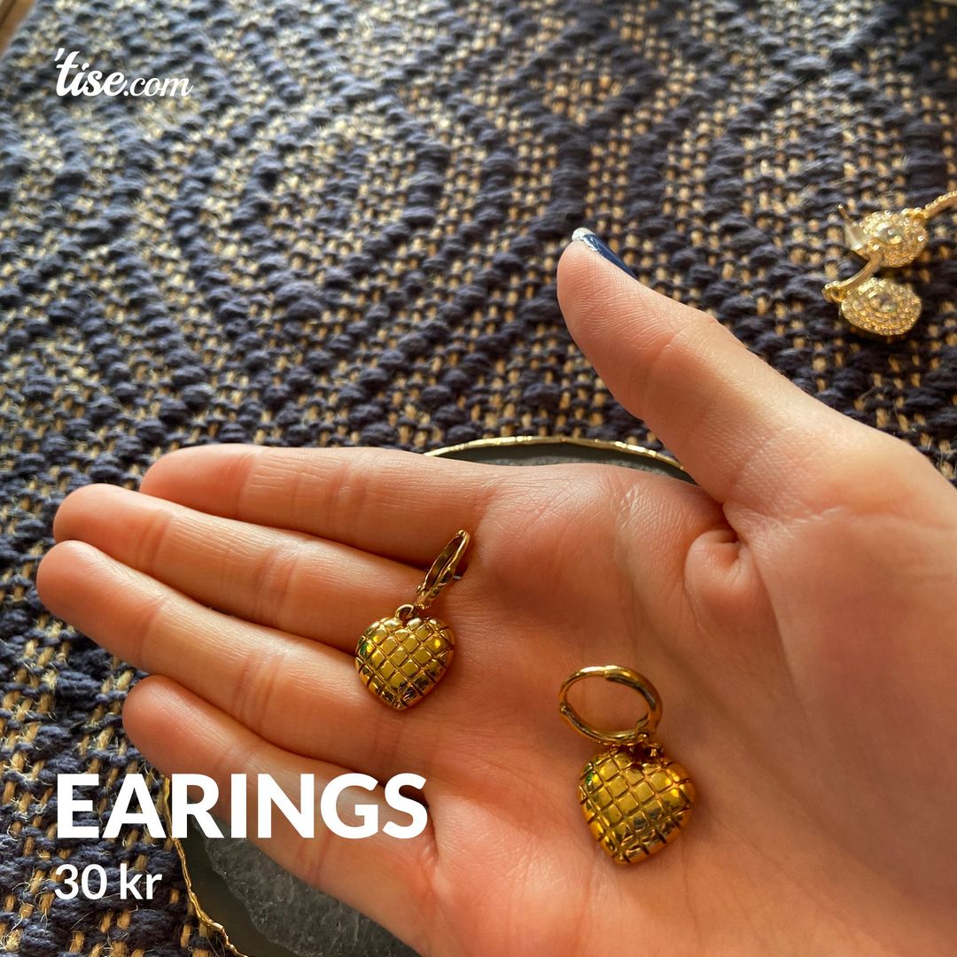 Earings