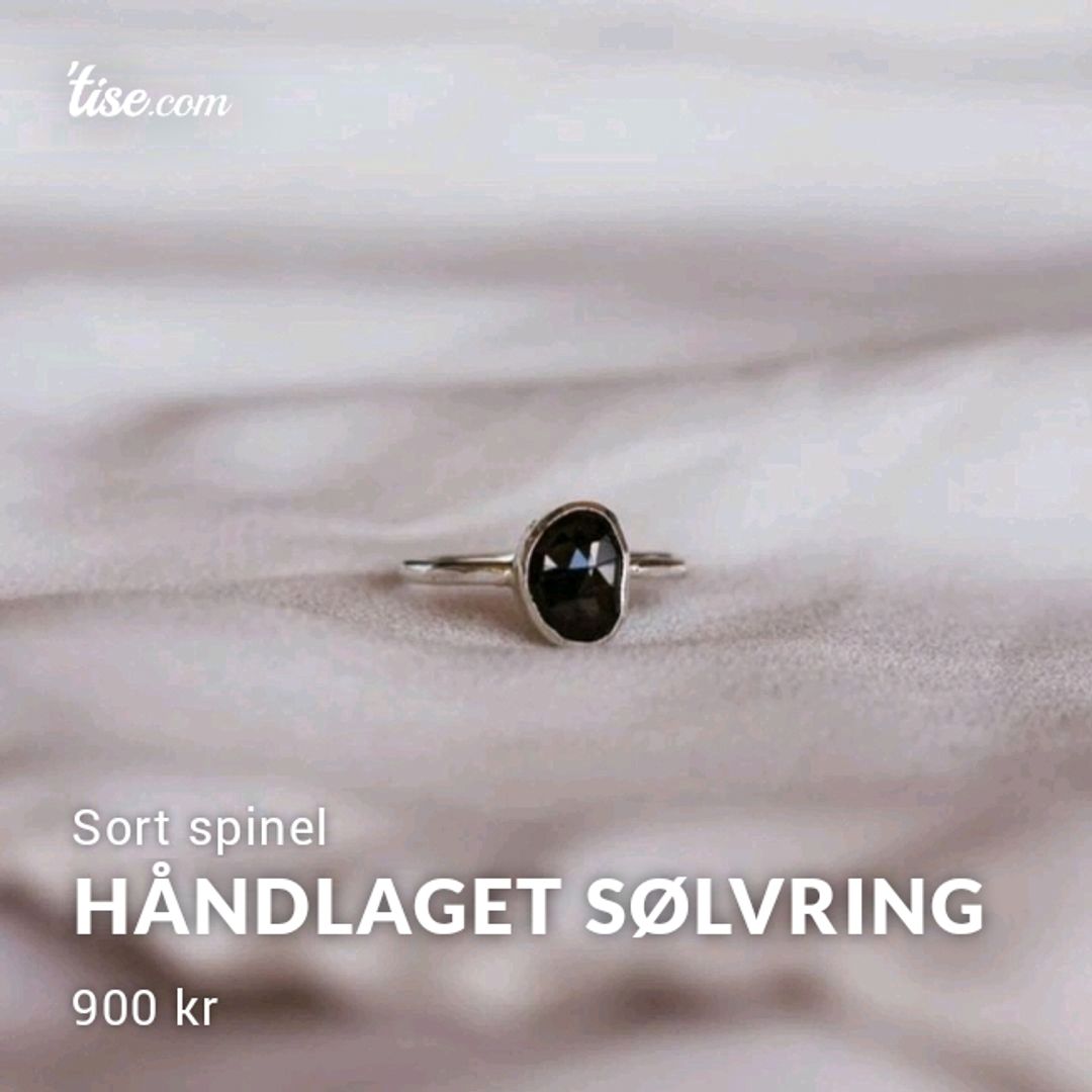 Håndlaget sølvring