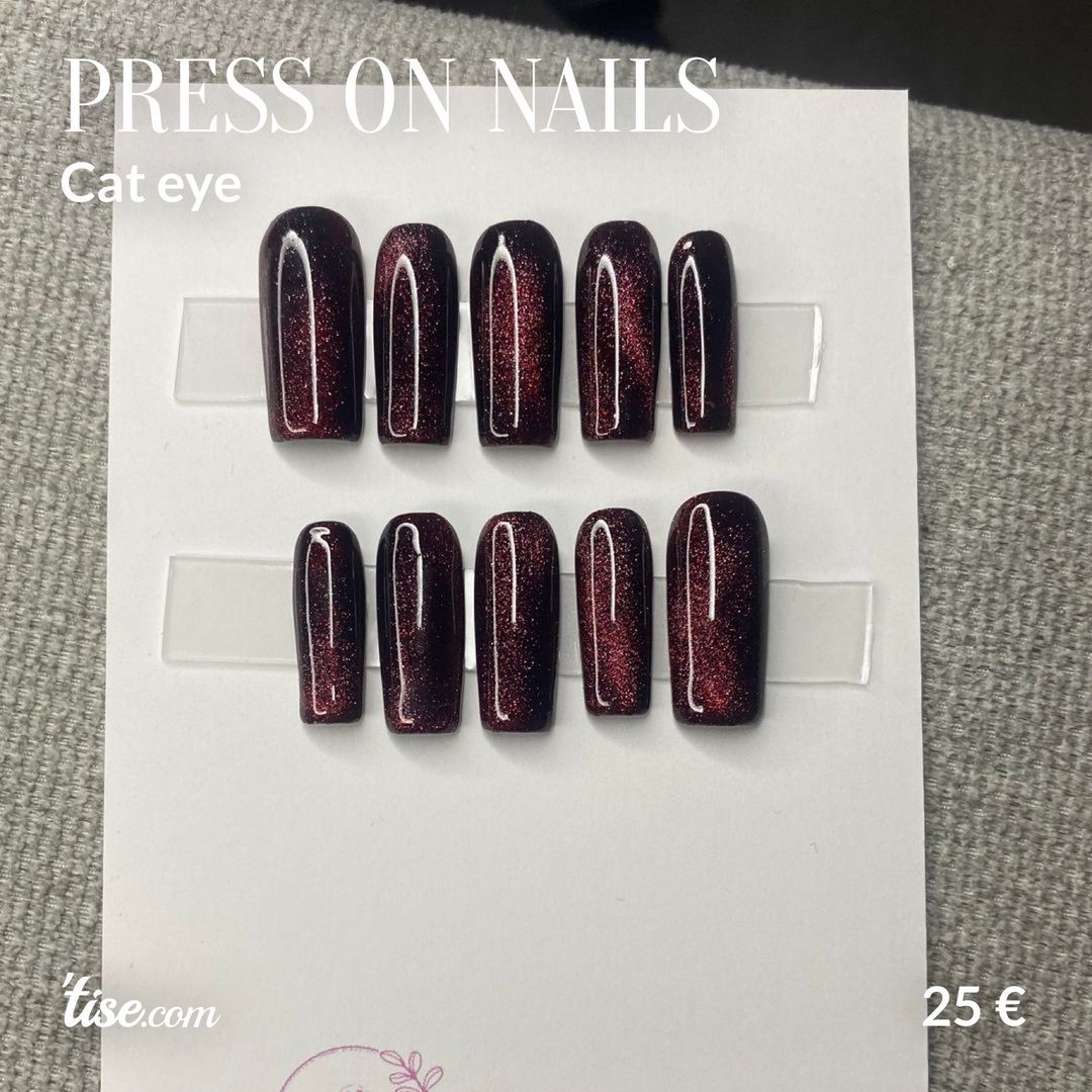 Press on nails