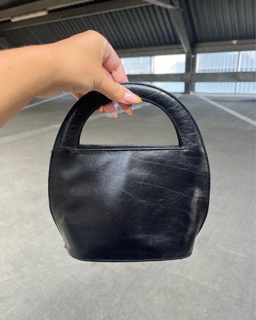 Leather bag