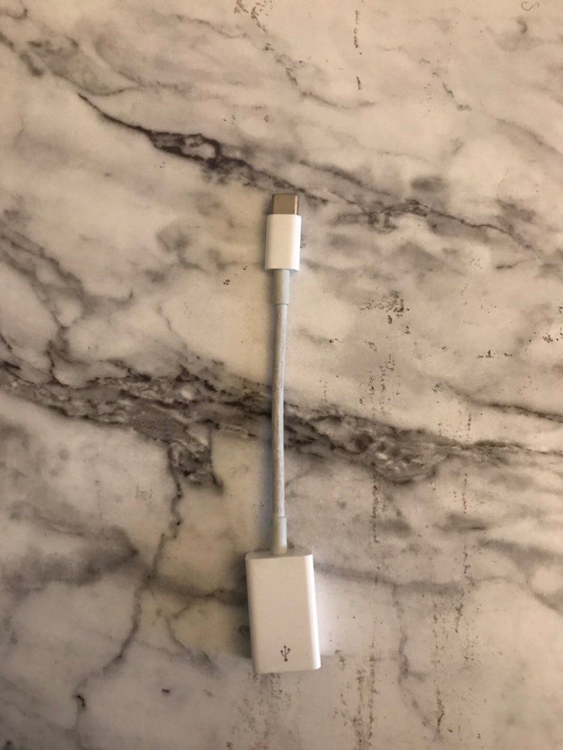 Apple ADAPTER