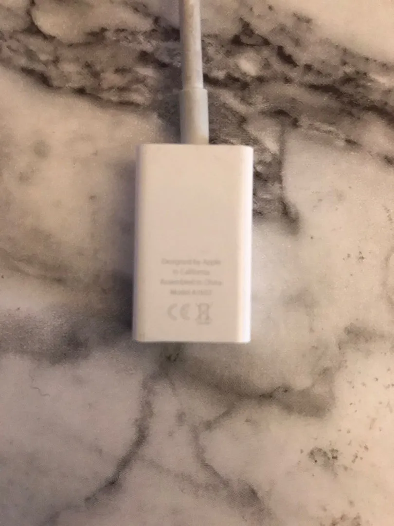 Apple ADAPTER