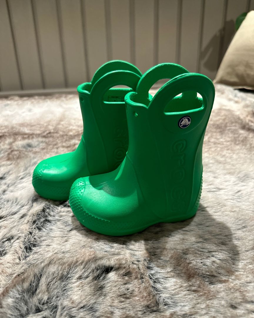 Girl crocs boots