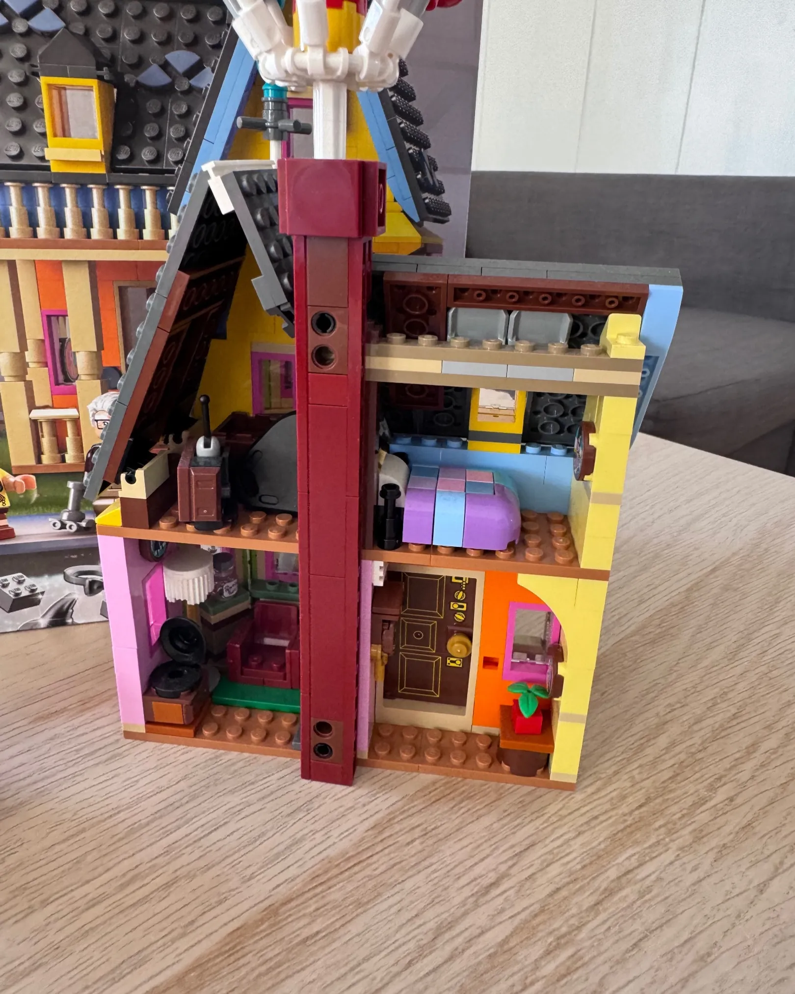 Lego Disney up house