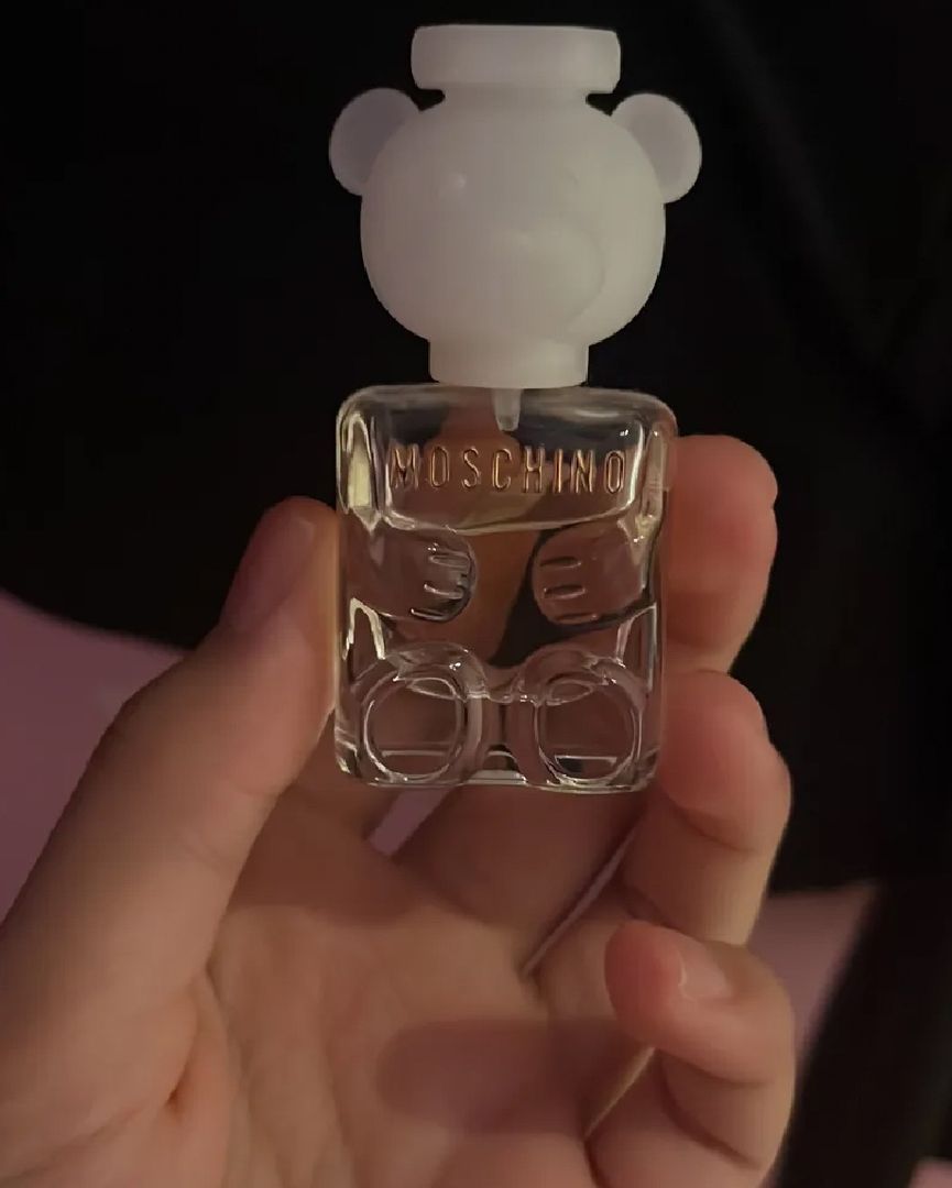 Moschino parfym