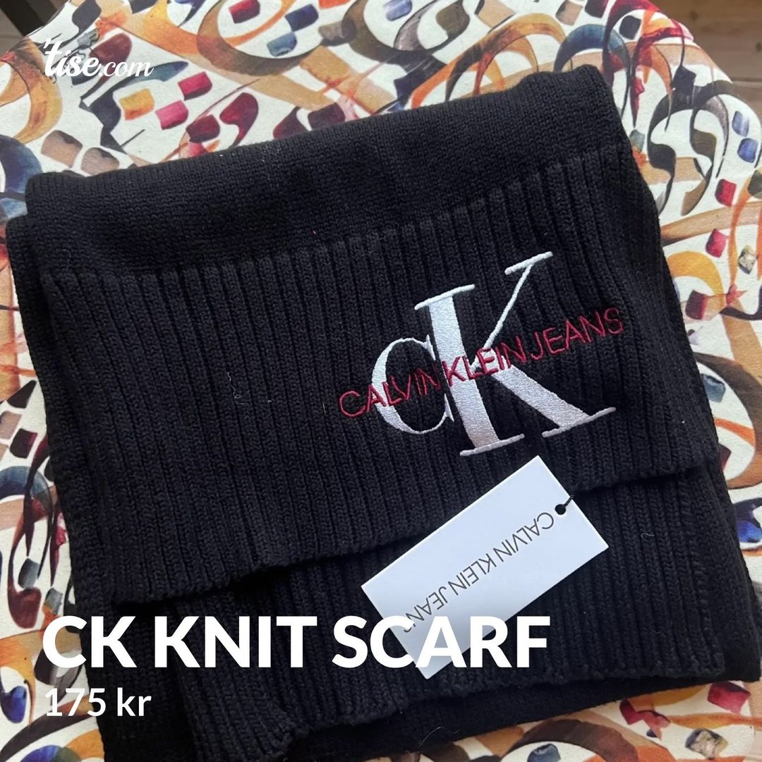 CK knit scarf