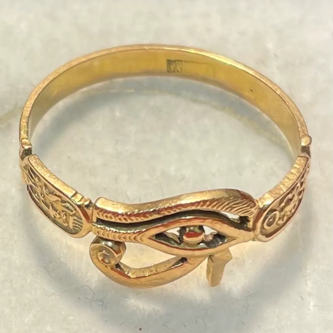 Antique gold ring