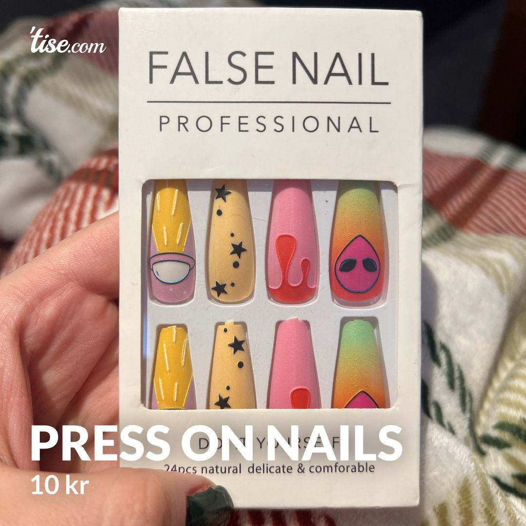 Press on nails