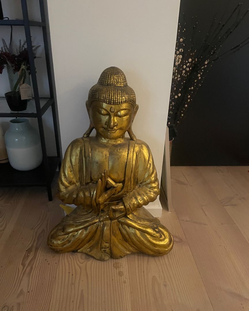 Stor Buddha figur