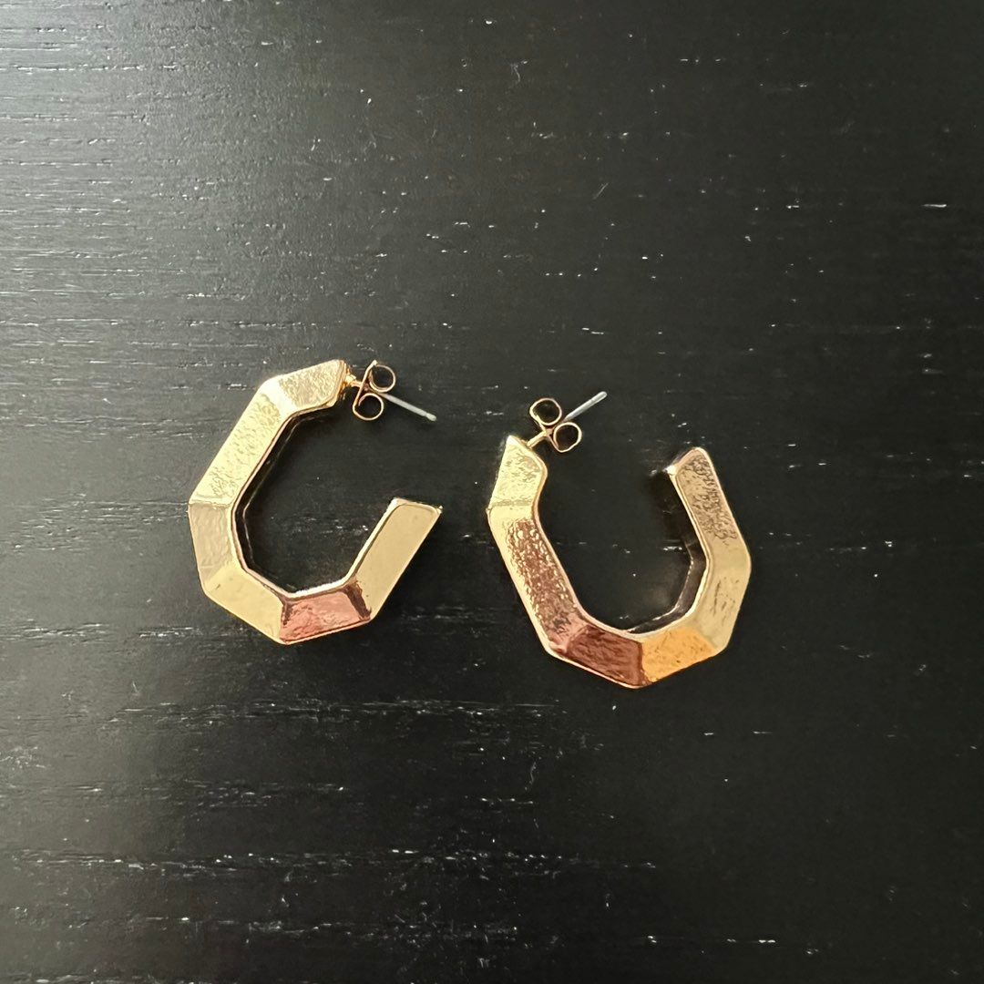 Gold earrings