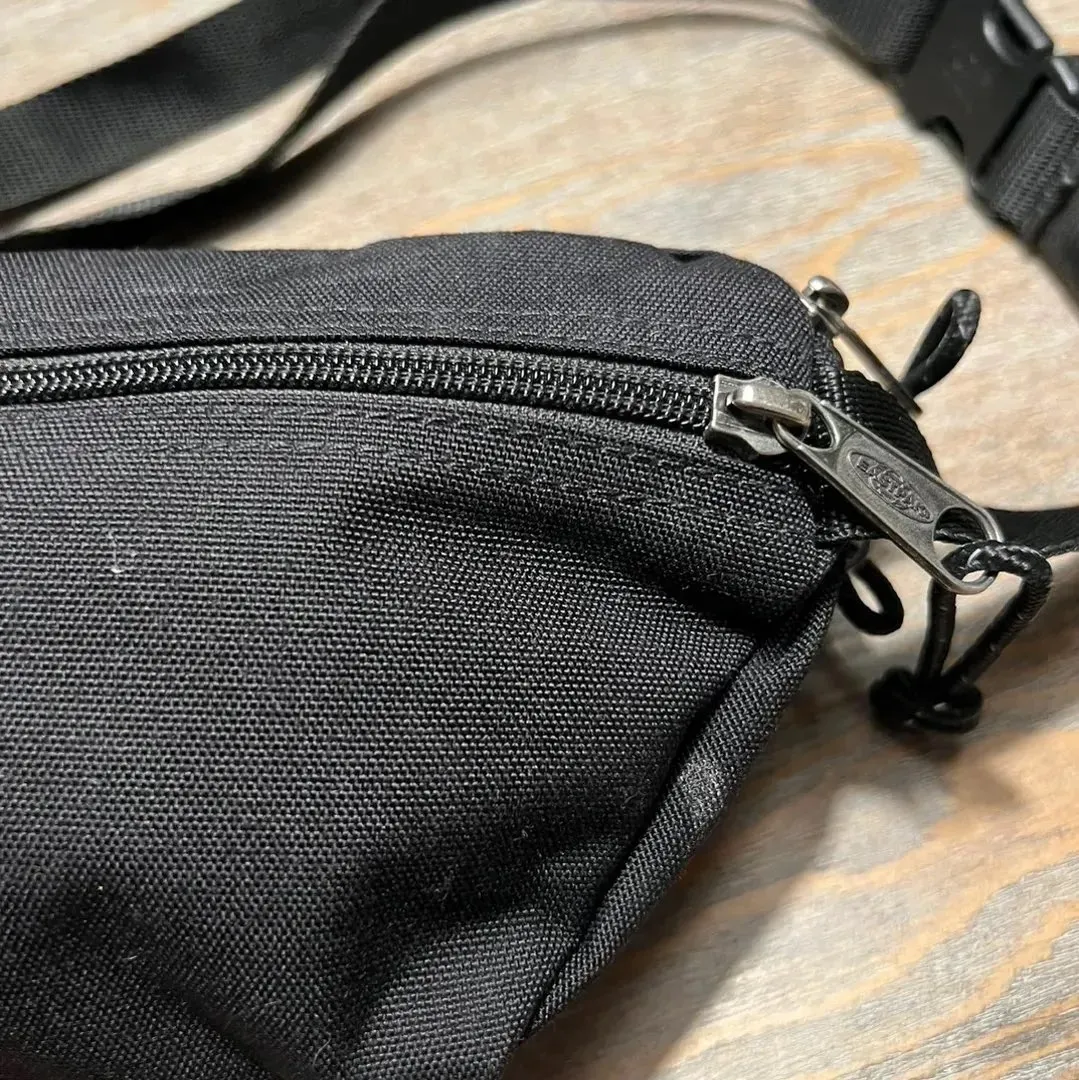 Eastpak bæltetaske