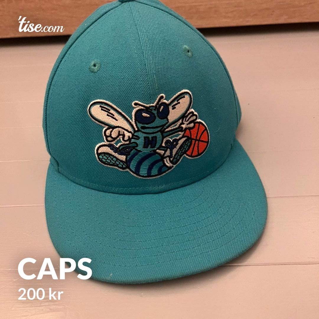 Caps