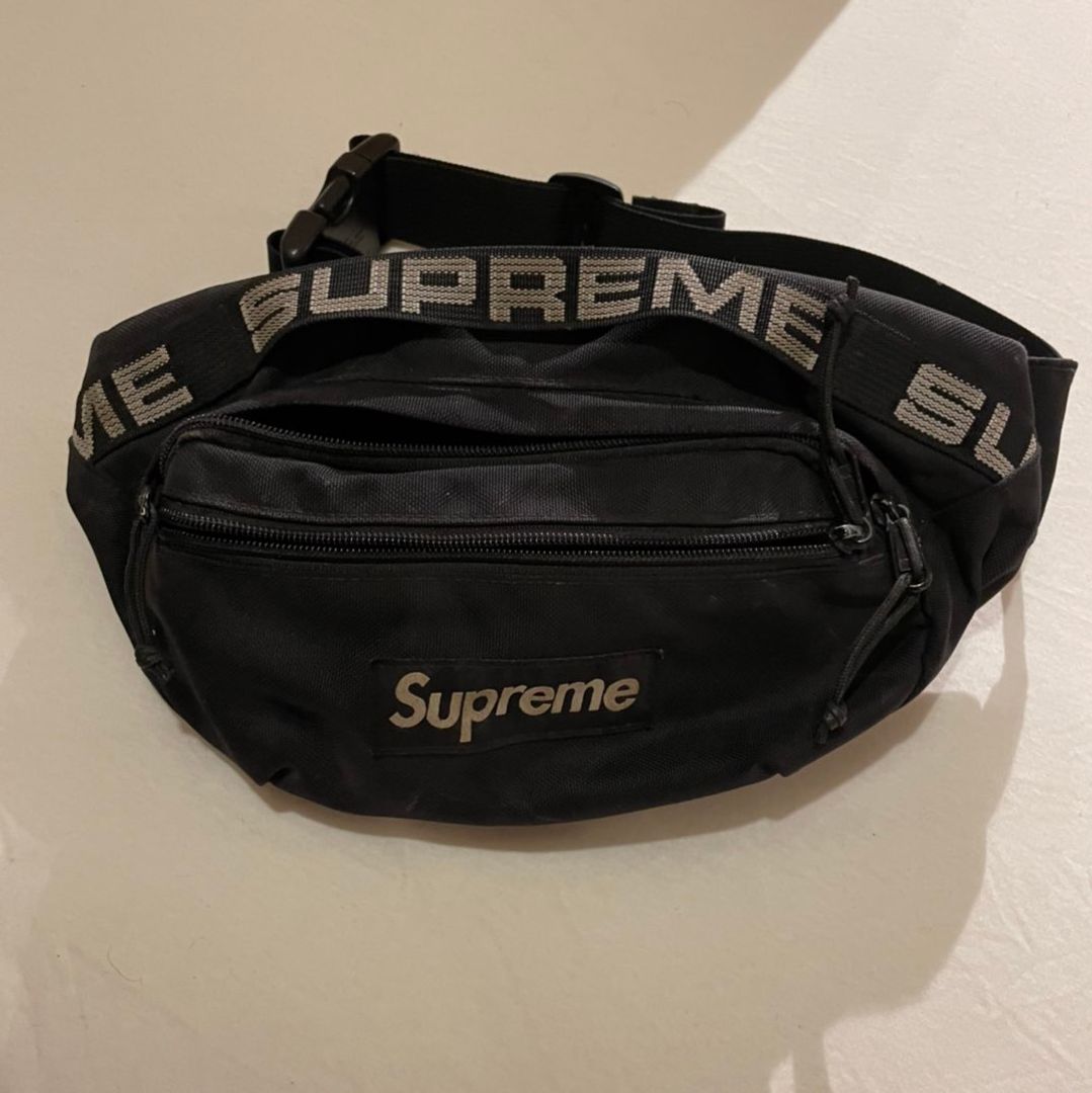 Supreme waistbag