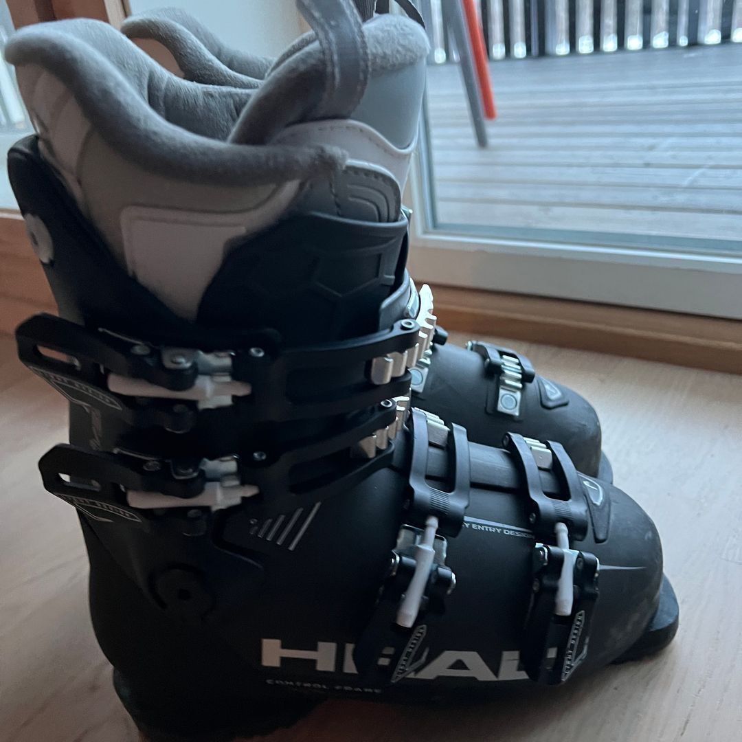 Head Ski boots