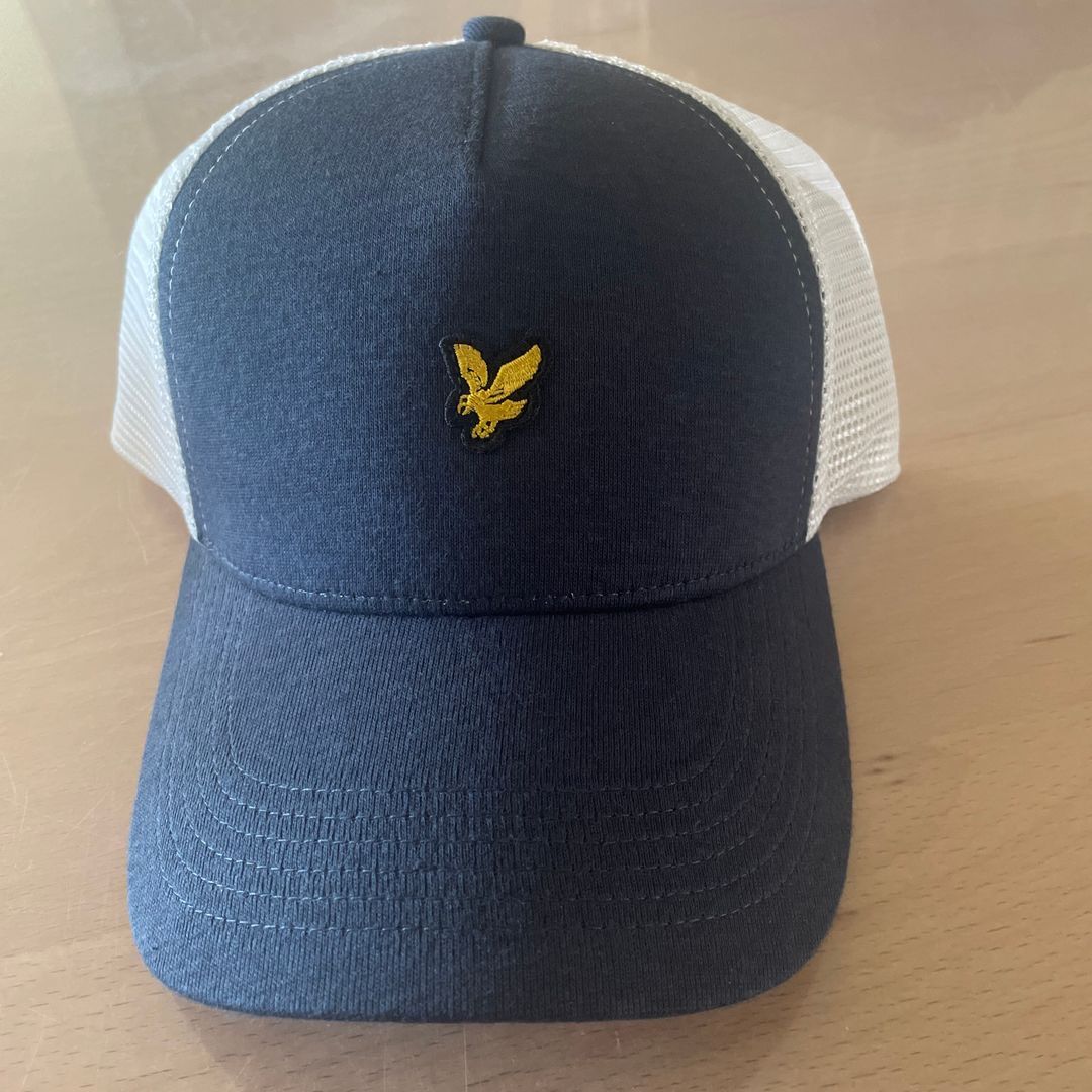 Lyle  Scott caps