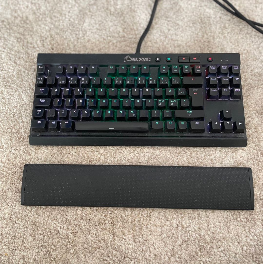 Corsair k65 RGB