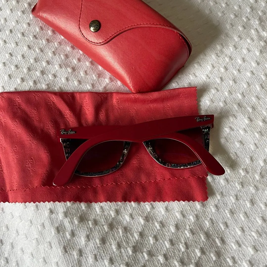 RAY-BAN Sunglasses