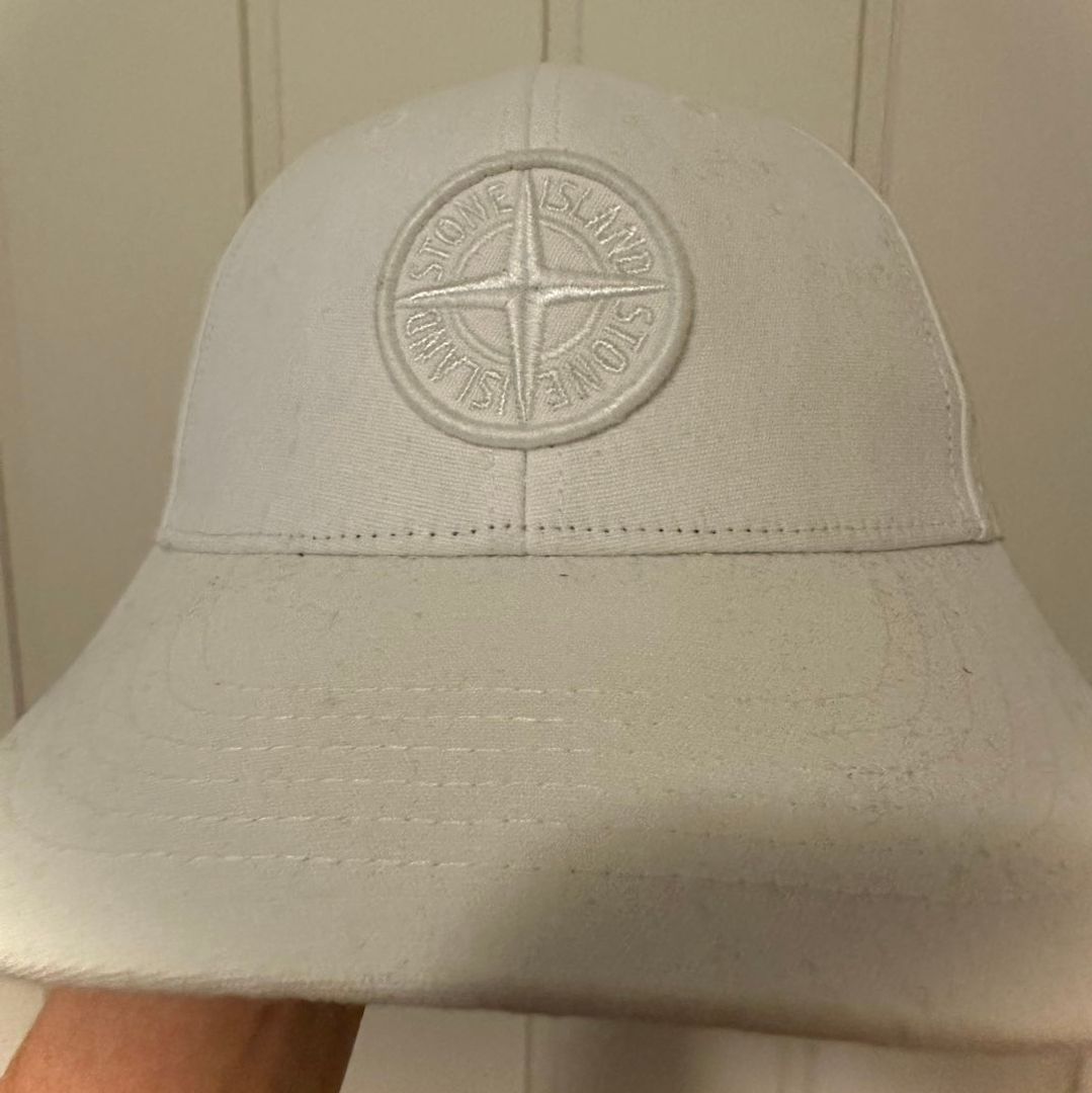 Stone island caps