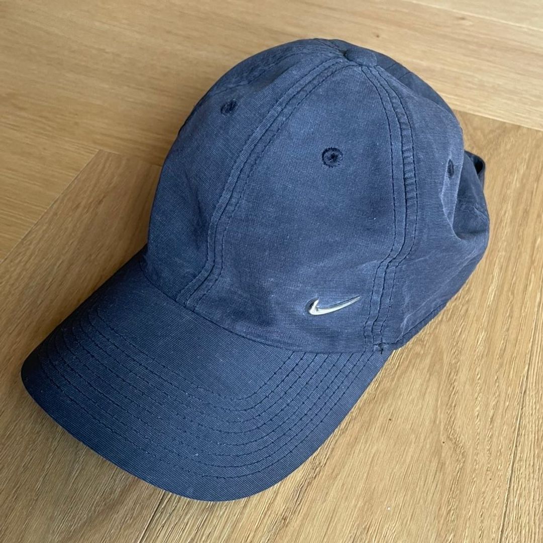 Nike caps