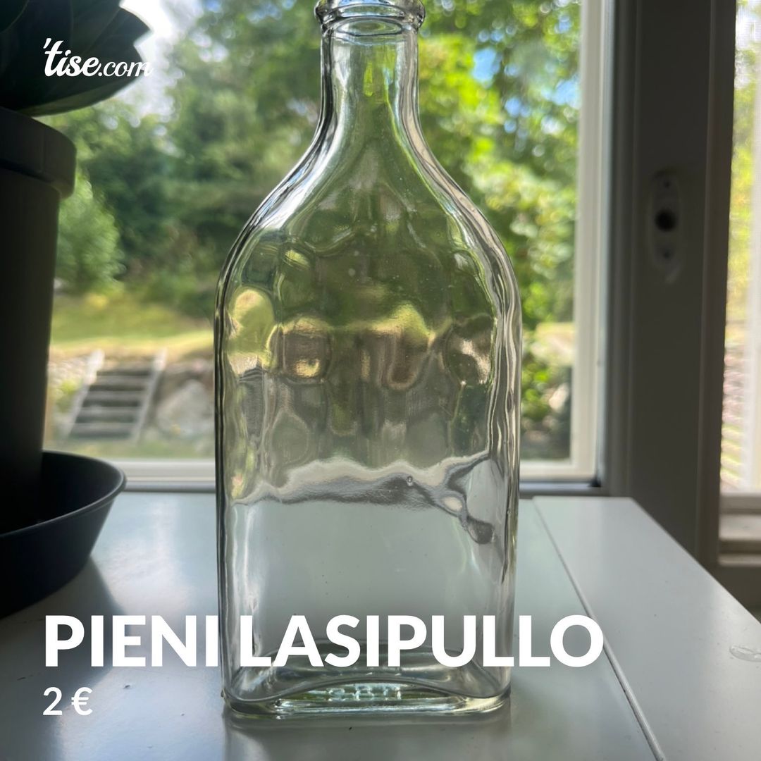 pieni lasipullo