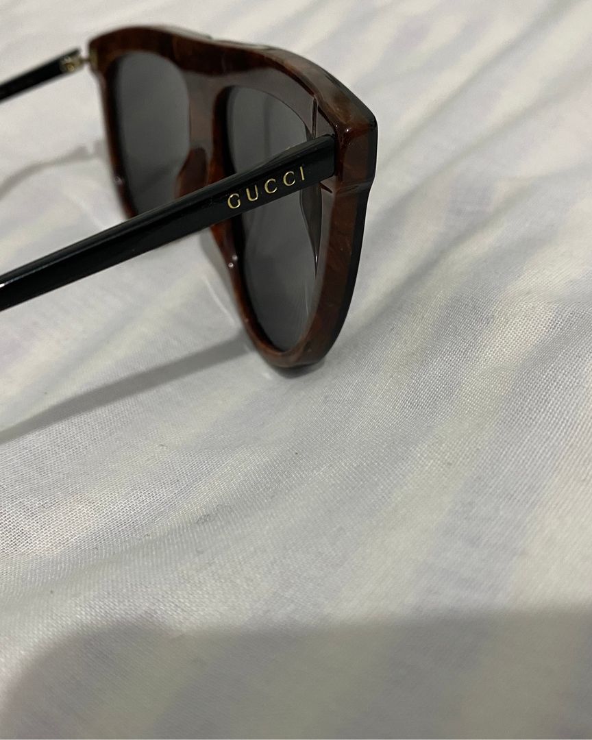 Gucci aurinkolasit