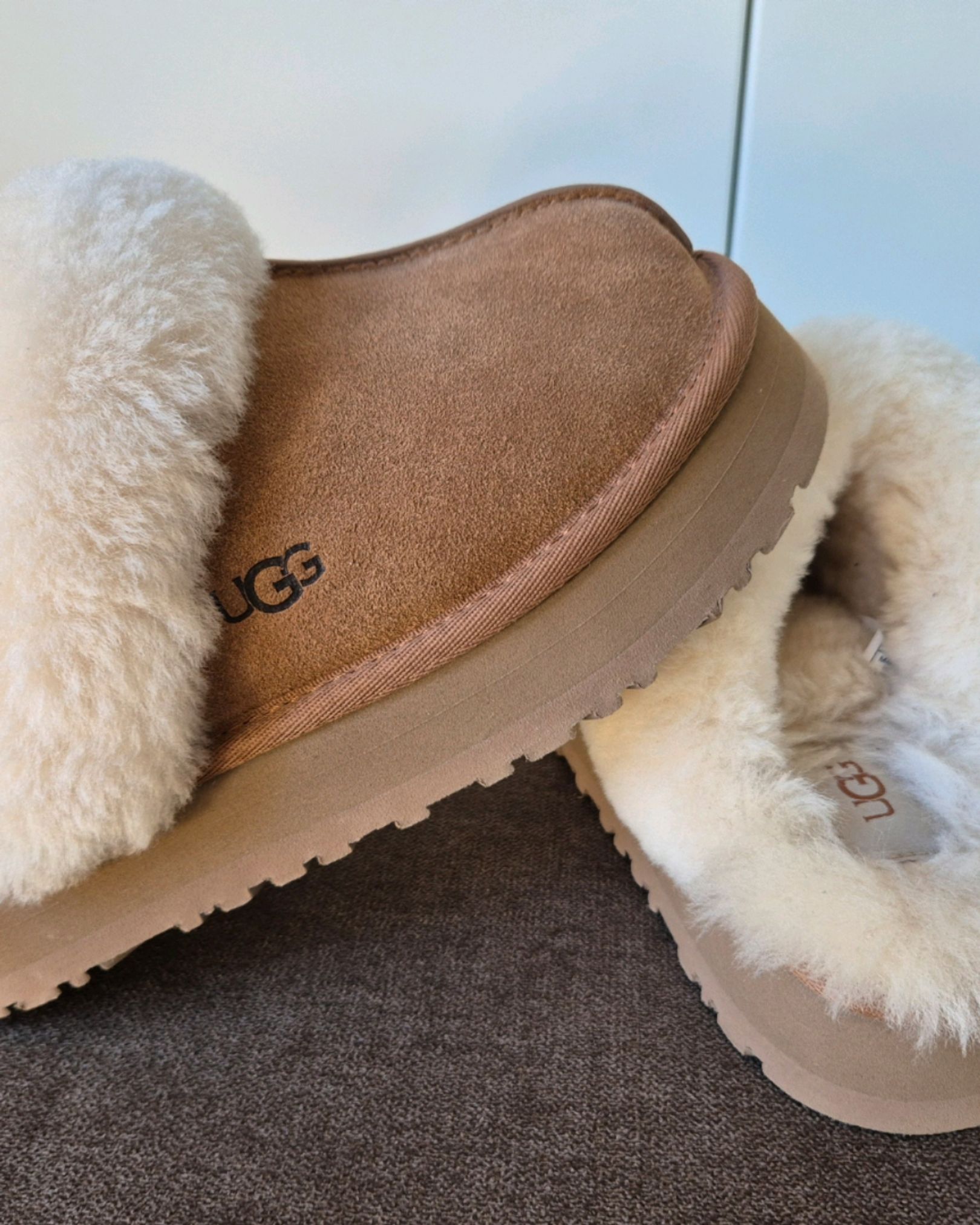 UGG
DISQUETTE Tøfler