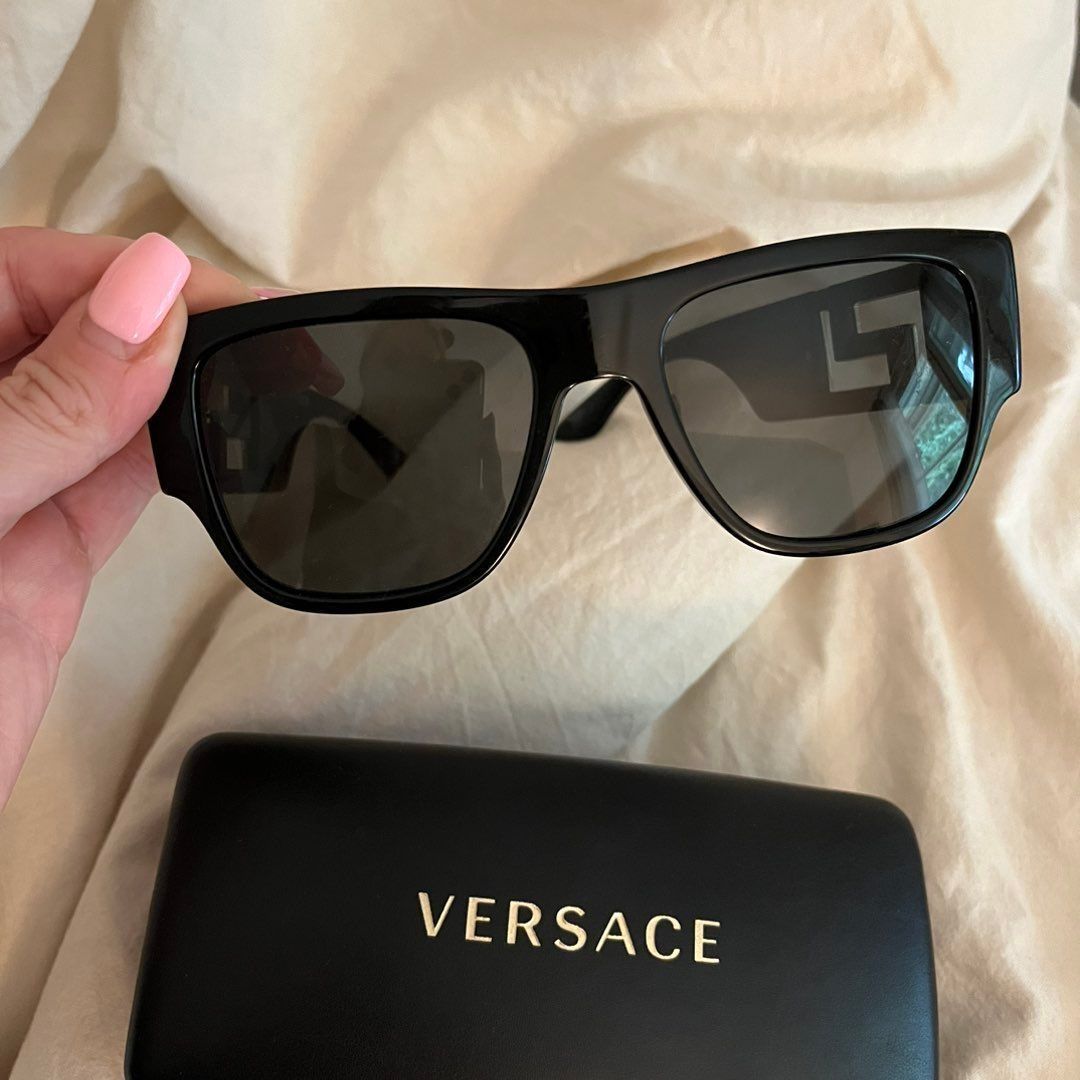 Versace aurinkolasit