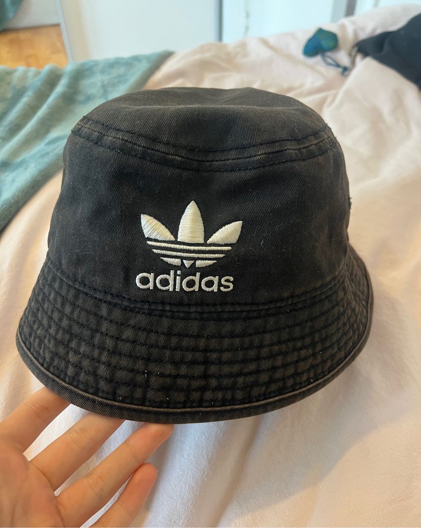 Adidas bøllehat