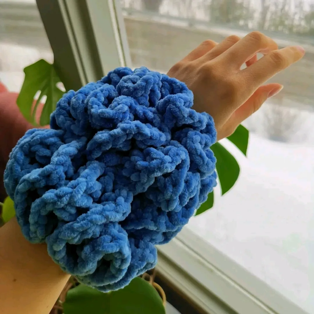 heklet scrunchie