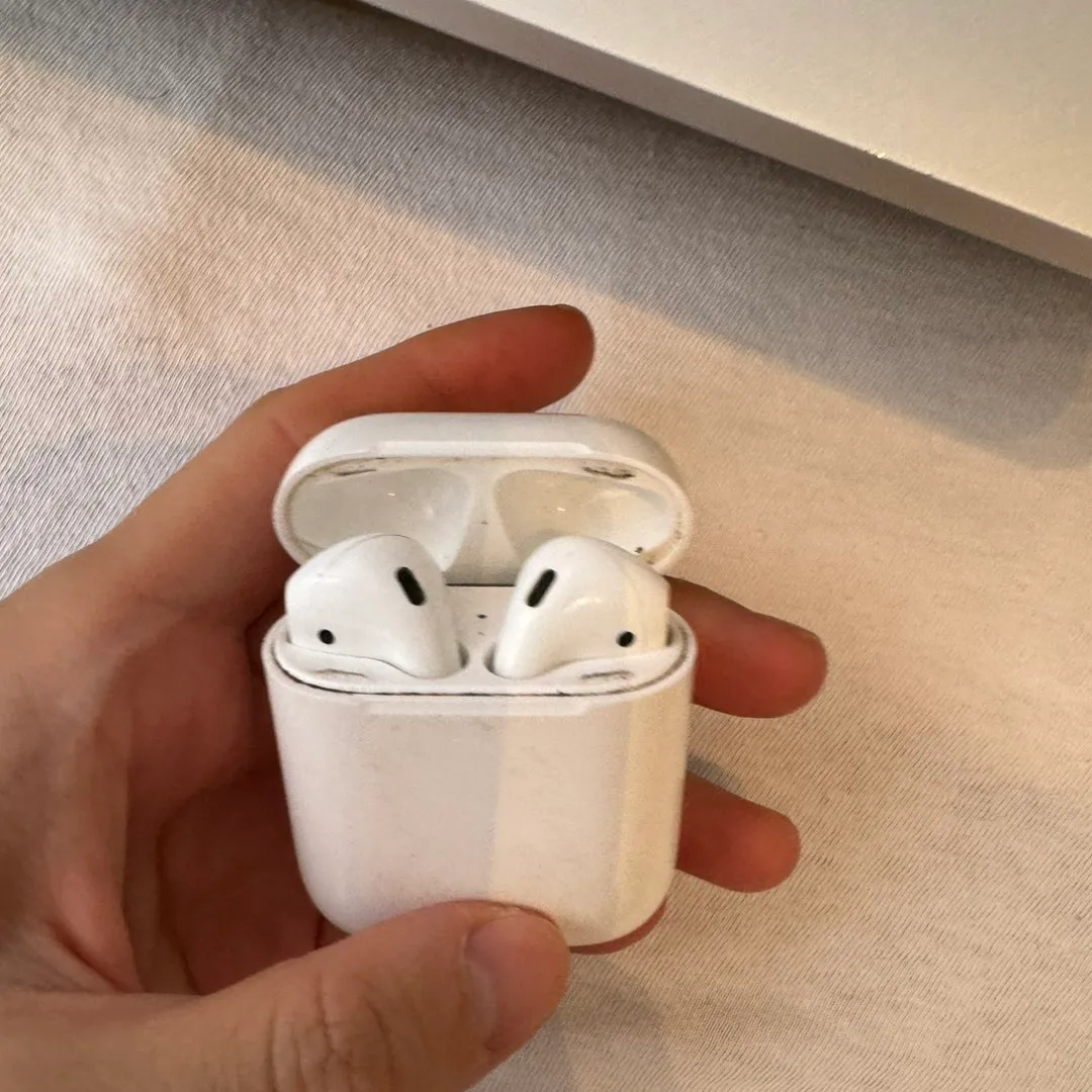 Air pods