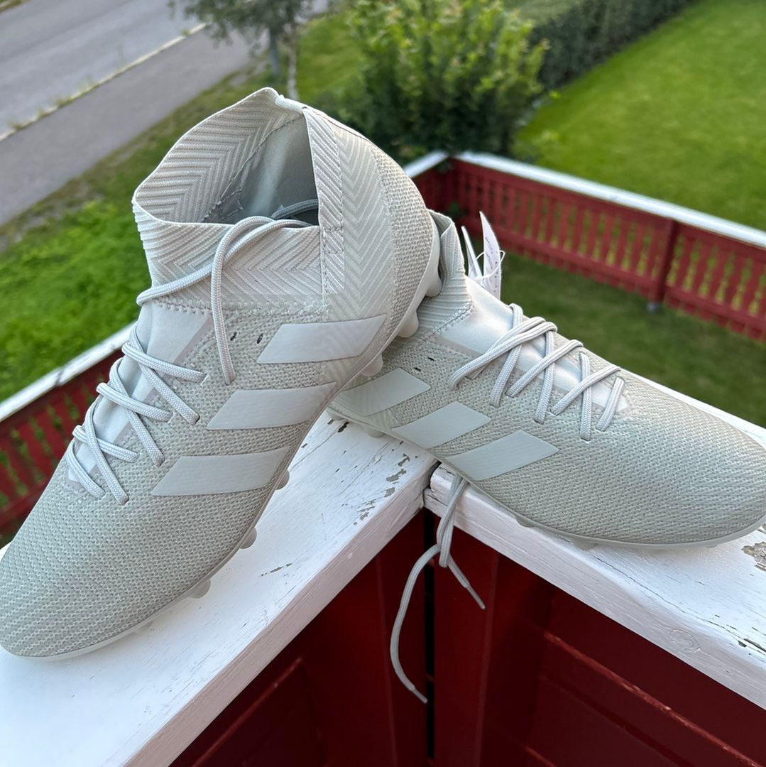 Adidas fotballsko