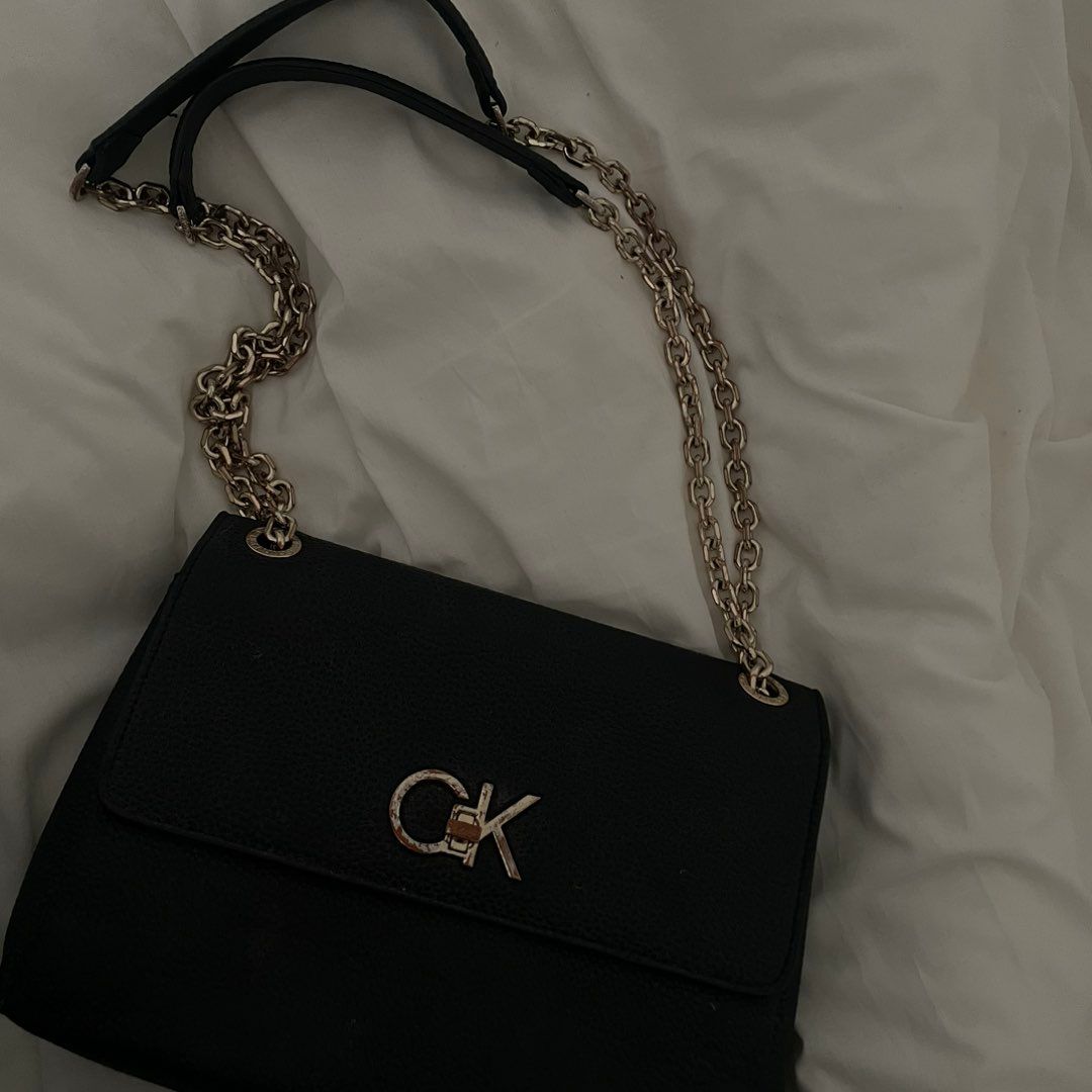 Calvin Klein laukku