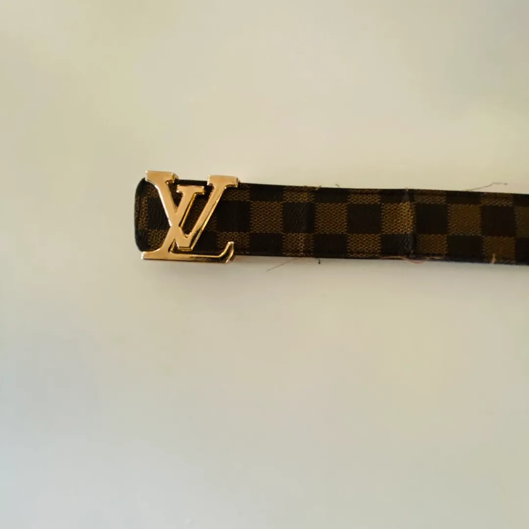 LV belte