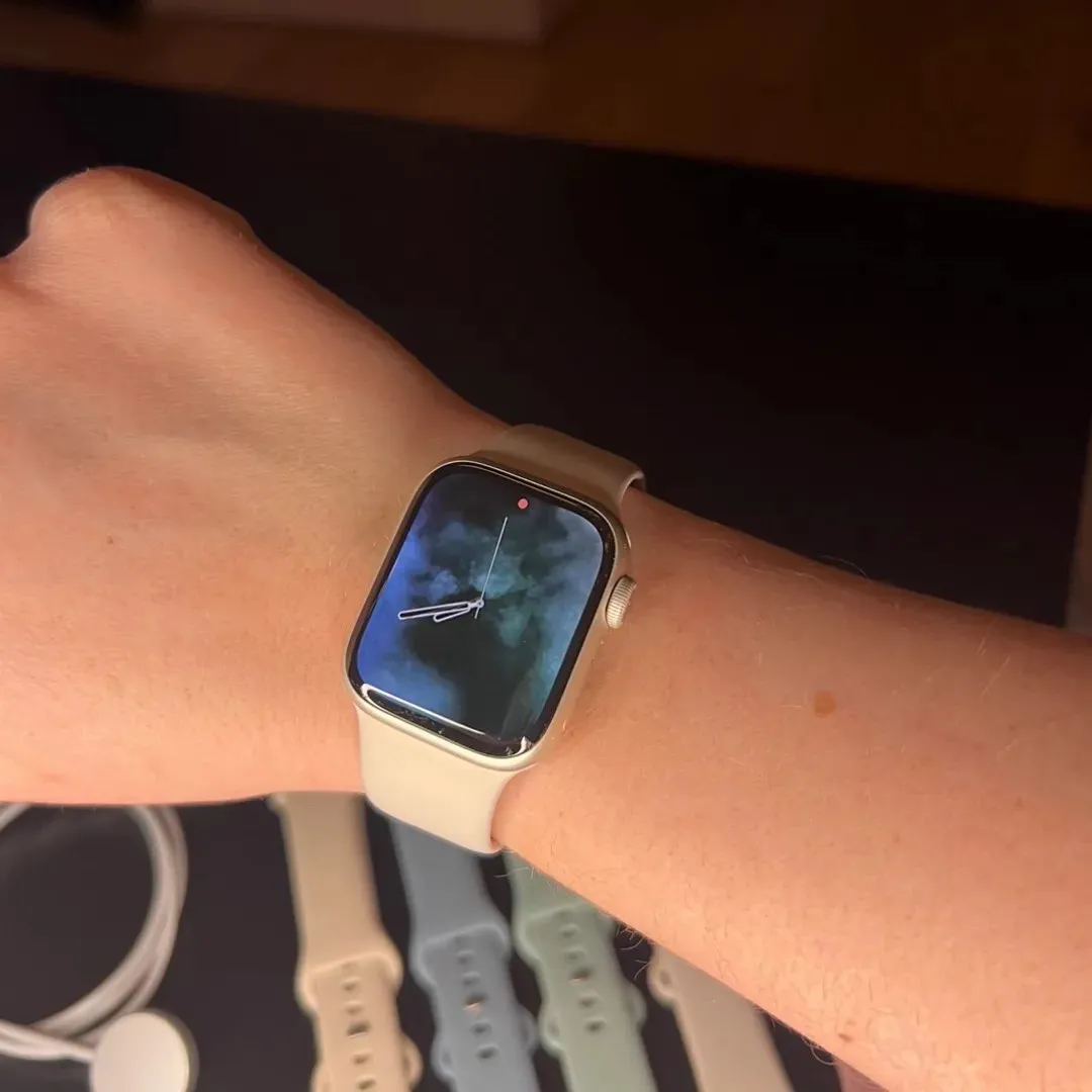 Apple watch series 8