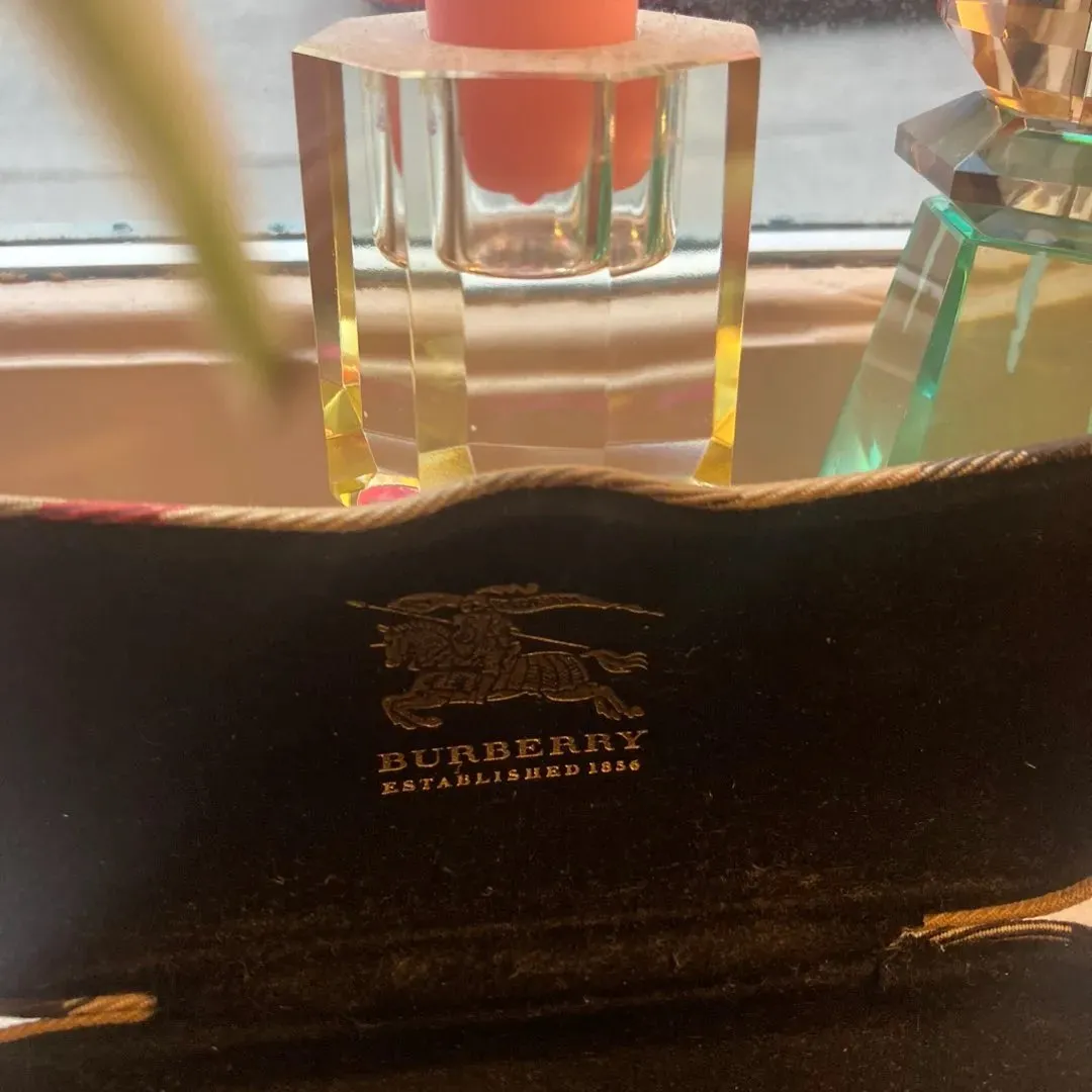 Burberry etui