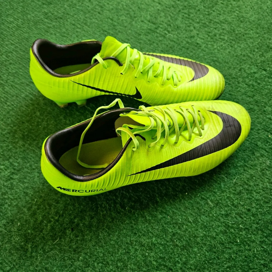 Nike Mercurial 11