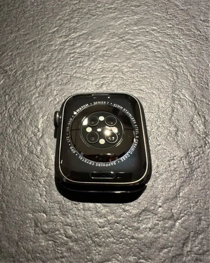 Apple Watch 7 steel