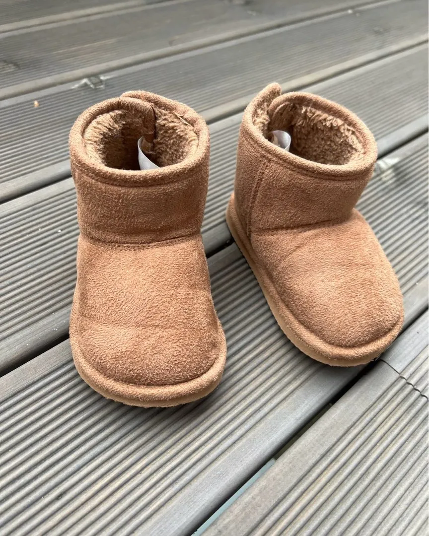 «Uggs»