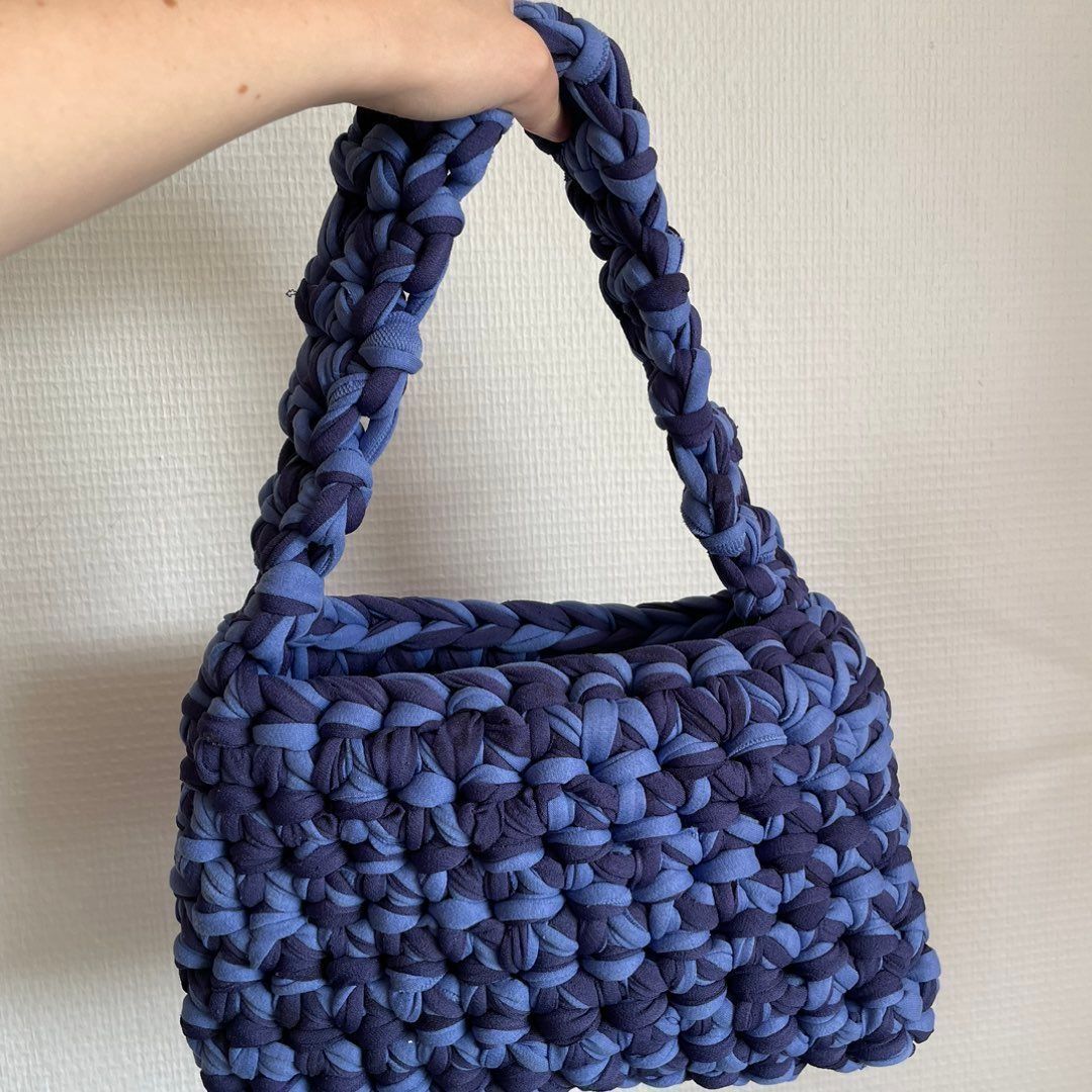 Crochet taske