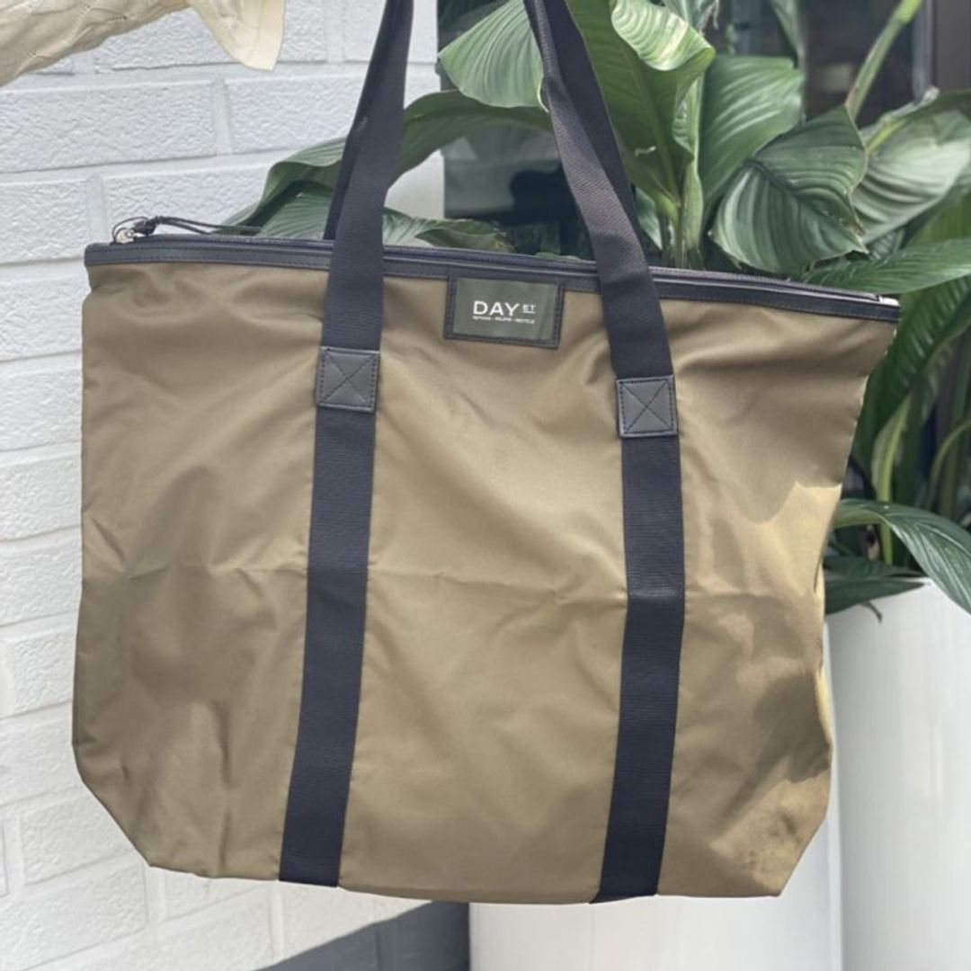 Day bag