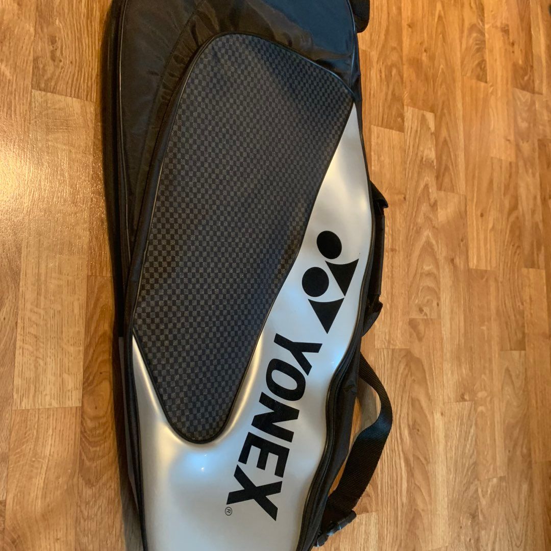 Yonex mailakassi