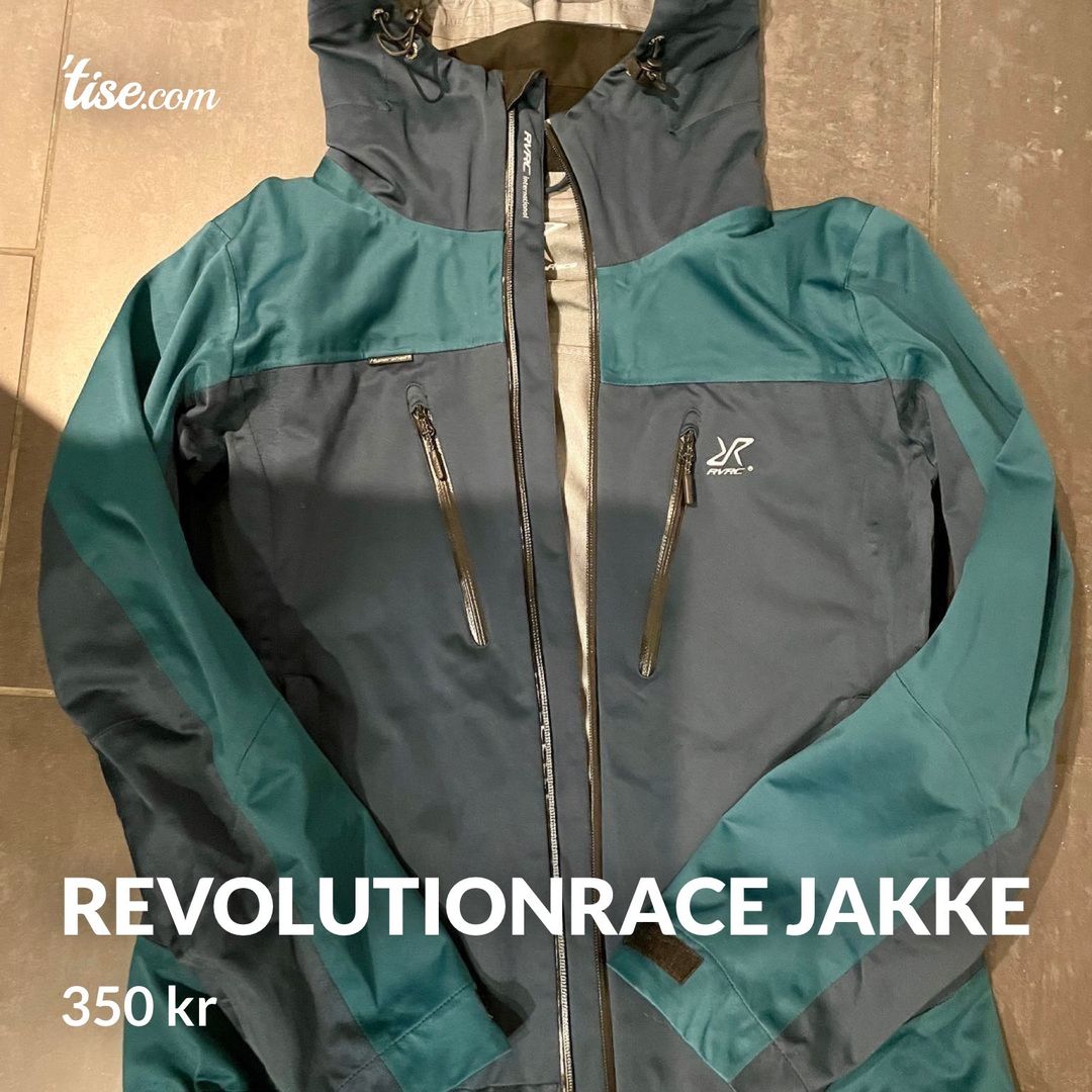 RevolutionRace jakke