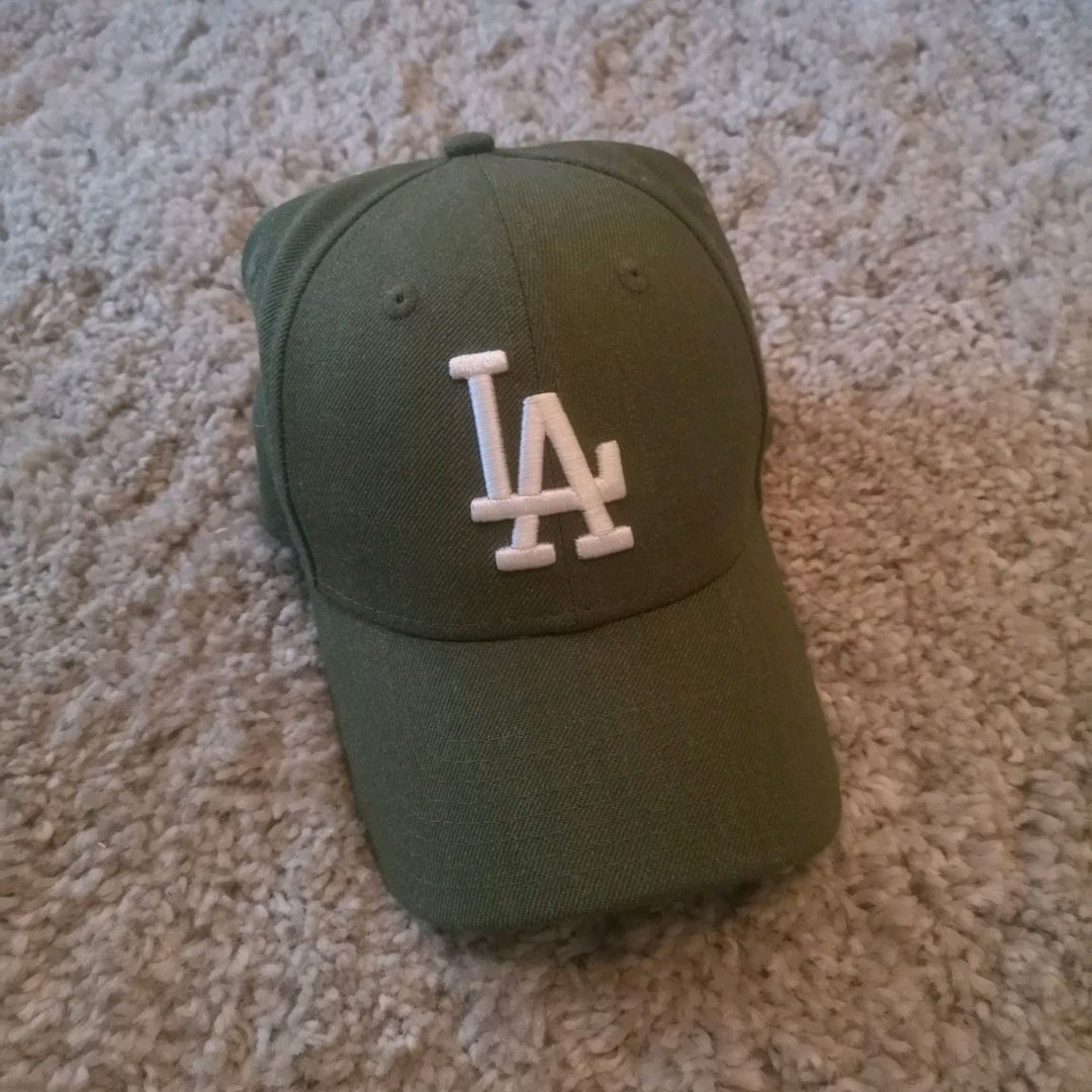 LA Caps